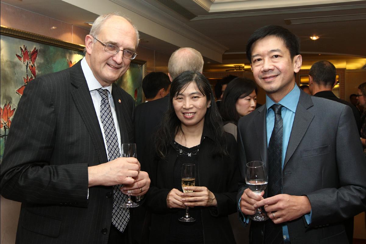 20101101 Vice Chancellor's visit (past and current)22